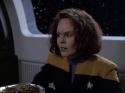 extant_StarTrek_VOY_6x03-BargeOfTheDead_01051.jpg