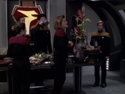 extant_StarTrek_VOY_6x03-BargeOfTheDead_01056.jpg