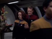 extant_StarTrek_VOY_6x03-BargeOfTheDead_01067.jpg