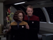 extant_StarTrek_VOY_6x03-BargeOfTheDead_01068.jpg