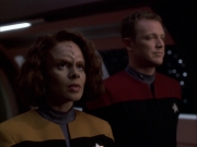 extant_StarTrek_VOY_6x03-BargeOfTheDead_01093.jpg