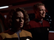 extant_StarTrek_VOY_6x03-BargeOfTheDead_01096.jpg