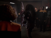 extant_StarTrek_VOY_6x03-BargeOfTheDead_01131.jpg