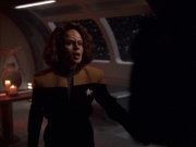 extant_StarTrek_VOY_6x03-BargeOfTheDead_01177.jpg
