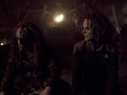 extant_StarTrek_VOY_6x03-BargeOfTheDead_01282.jpg
