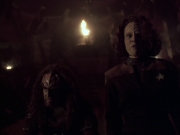 extant_StarTrek_VOY_6x03-BargeOfTheDead_01345.jpg