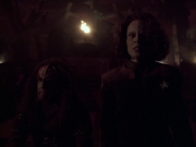 extant_StarTrek_VOY_6x03-BargeOfTheDead_01347.jpg