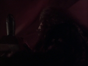 extant_StarTrek_VOY_6x03-BargeOfTheDead_01463.jpg