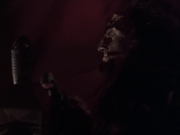 extant_StarTrek_VOY_6x03-BargeOfTheDead_01477.jpg