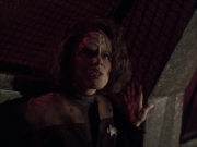 extant_StarTrek_VOY_6x03-BargeOfTheDead_01506.jpg