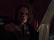 extant_StarTrek_VOY_6x03-BargeOfTheDead_01532.jpg
