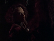 extant_StarTrek_VOY_6x03-BargeOfTheDead_01576.jpg