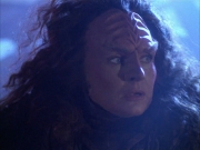 extant_StarTrek_VOY_6x03-BargeOfTheDead_01622.jpg