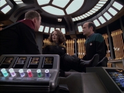 extant_StarTrek_VOY_6x03-BargeOfTheDead_01640.jpg