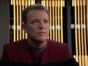 extant_StarTrek_VOY_6x03-BargeOfTheDead_01664.jpg