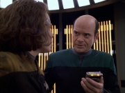 extant_StarTrek_VOY_6x03-BargeOfTheDead_01671.jpg