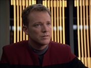 extant_StarTrek_VOY_6x03-BargeOfTheDead_01685.jpg