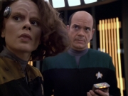 extant_StarTrek_VOY_6x03-BargeOfTheDead_01687.jpg