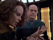 extant_StarTrek_VOY_6x03-BargeOfTheDead_01694.jpg