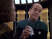 extant_StarTrek_VOY_6x03-BargeOfTheDead_01707.jpg