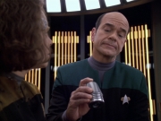 extant_StarTrek_VOY_6x03-BargeOfTheDead_01709.jpg