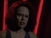 extant_StarTrek_VOY_6x03-BargeOfTheDead_01831.jpg