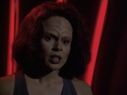 extant_StarTrek_VOY_6x03-BargeOfTheDead_01832.jpg