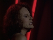 extant_StarTrek_VOY_6x03-BargeOfTheDead_01929.jpg