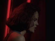 extant_StarTrek_VOY_6x03-BargeOfTheDead_01937.jpg