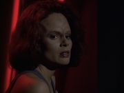 extant_StarTrek_VOY_6x03-BargeOfTheDead_01953.jpg