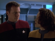 extant_StarTrek_VOY_6x03-BargeOfTheDead_02004.jpg