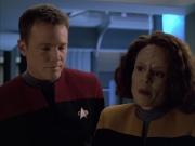 extant_StarTrek_VOY_6x03-BargeOfTheDead_02016.jpg