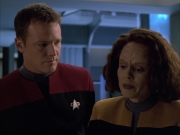 extant_StarTrek_VOY_6x03-BargeOfTheDead_02022.jpg