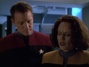 extant_StarTrek_VOY_6x03-BargeOfTheDead_02040.jpg
