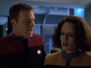 extant_StarTrek_VOY_6x03-BargeOfTheDead_02047.jpg