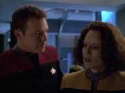 extant_StarTrek_VOY_6x03-BargeOfTheDead_02048.jpg