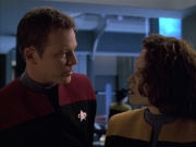 extant_StarTrek_VOY_6x03-BargeOfTheDead_02050.jpg