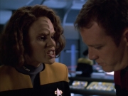 extant_StarTrek_VOY_6x03-BargeOfTheDead_02072.jpg