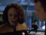 extant_StarTrek_VOY_6x03-BargeOfTheDead_02092.jpg