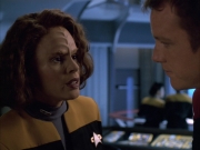 extant_StarTrek_VOY_6x03-BargeOfTheDead_02102.jpg