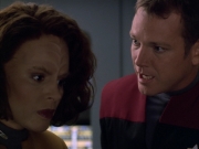 extant_StarTrek_VOY_6x03-BargeOfTheDead_02127.jpg
