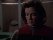 extant_StarTrek_VOY_6x03-BargeOfTheDead_02143.jpg