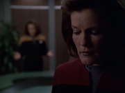 extant_StarTrek_VOY_6x03-BargeOfTheDead_02147.jpg