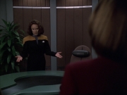 extant_StarTrek_VOY_6x03-BargeOfTheDead_02151.jpg