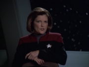 extant_StarTrek_VOY_6x03-BargeOfTheDead_02175.jpg