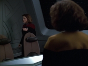 extant_StarTrek_VOY_6x03-BargeOfTheDead_02190.jpg