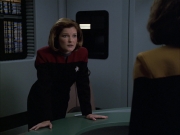 extant_StarTrek_VOY_6x03-BargeOfTheDead_02205.jpg