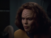 extant_StarTrek_VOY_6x03-BargeOfTheDead_02228.jpg