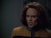extant_StarTrek_VOY_6x03-BargeOfTheDead_02245.jpg