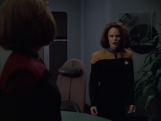 extant_StarTrek_VOY_6x03-BargeOfTheDead_02256.jpg
